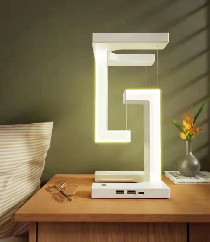 ZWEVENDE LED LAMP | OPLAADFUNCTIE TELEFOON